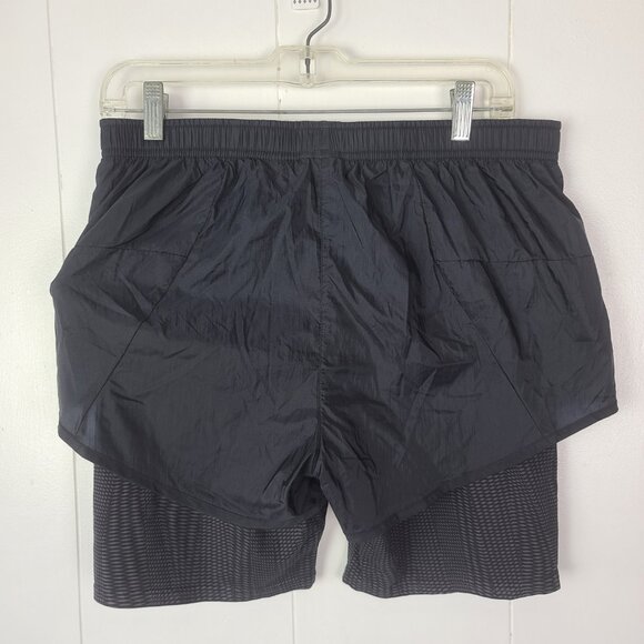 Nike Women's Track & Field USA Running Shorts - Picture 2 of 6